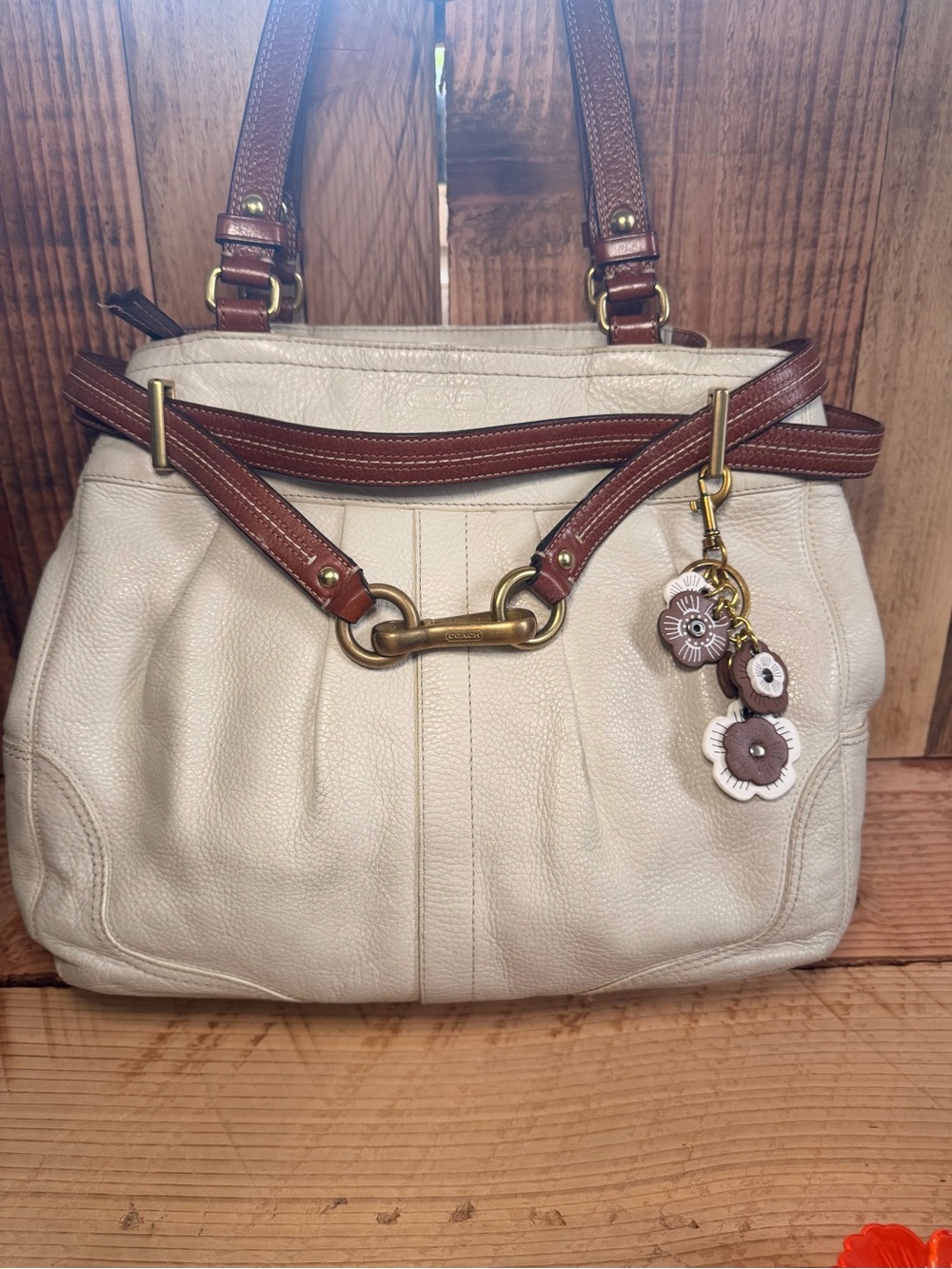 Coach Cream Hampton Carryall with Brown Accents 👜🌼